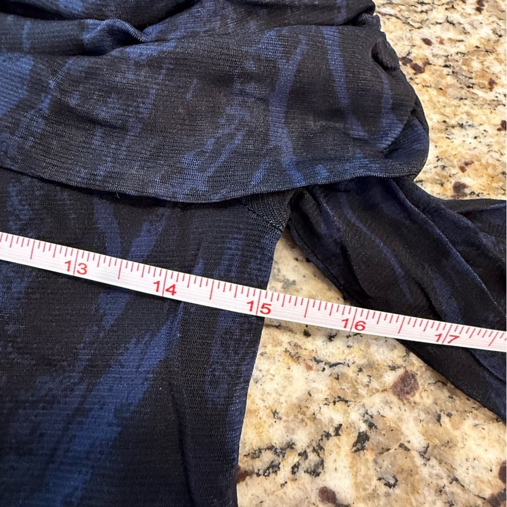 Banana Republic Factory off shoulder stretchy top black & blue SZ M - Picture 8 of 11